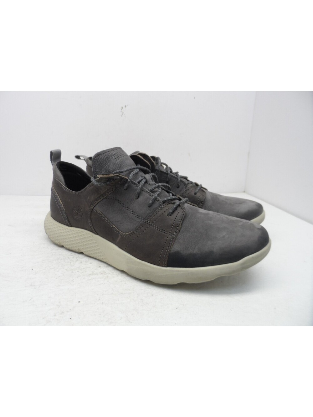 Timberland Men's FLYROAM Leather Sneakers Work Shoes A1IZZ Brown/Gray 11.5M